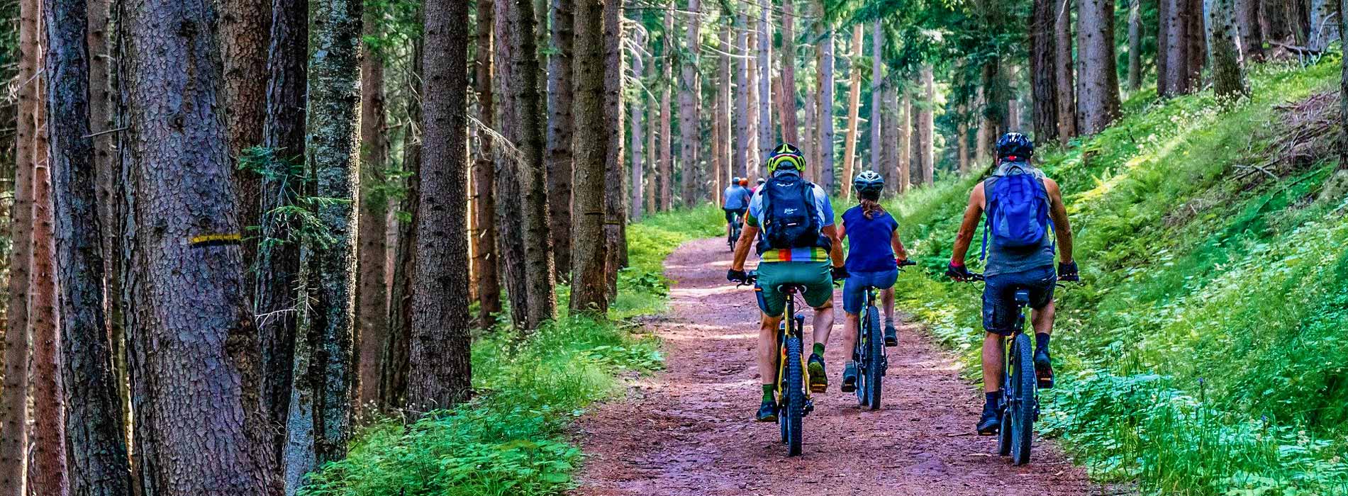 visiter ardeche velo
