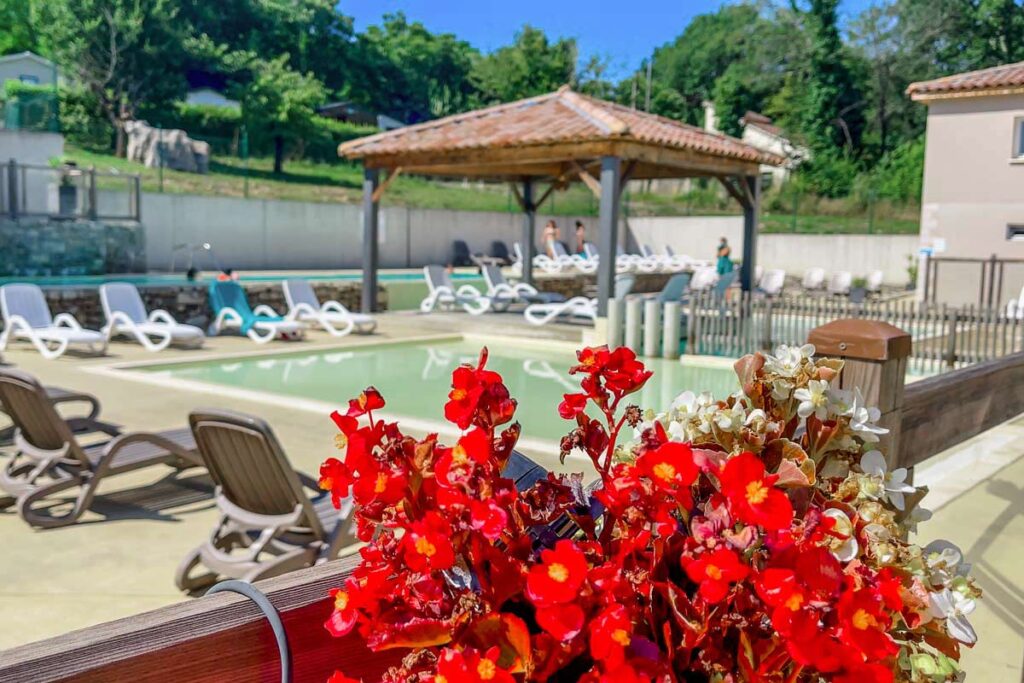 camping piscine chauffee ardeche