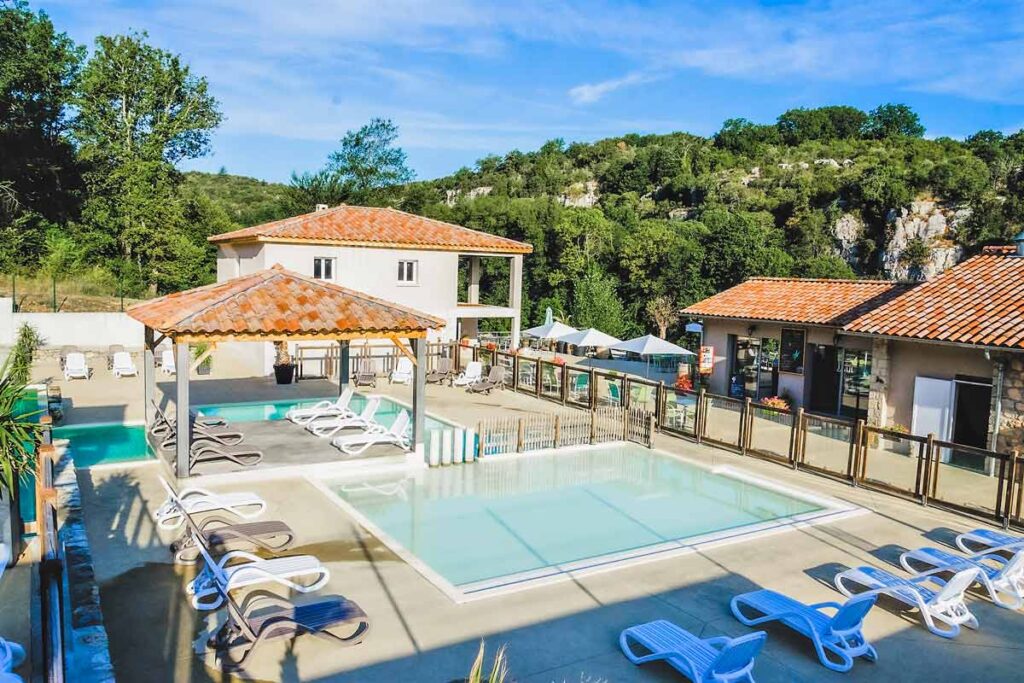 camping sud ardeche piscine chauffee