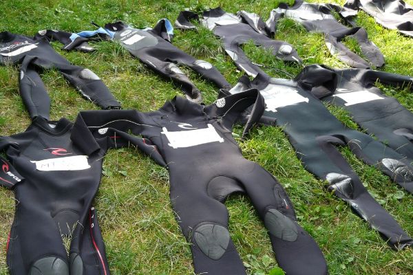 combinaisons canyoning en Ardèche